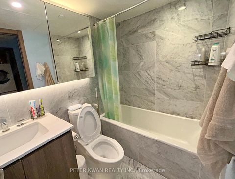 Photo 12 at 1007 - 19 Bathurst Street, Waterfront Communities C1, Toronto Photo 12 at 1007 - 19 Bathurst Street, Waterfront Communities C1, Toronto