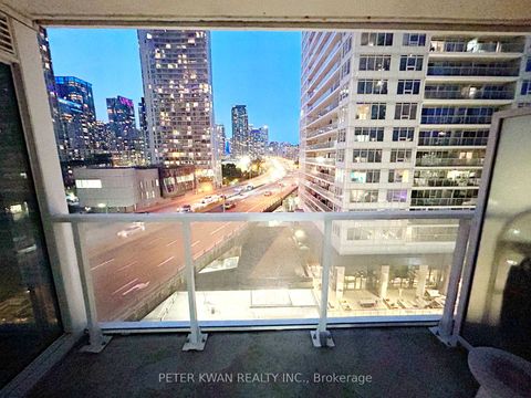 Photo 13 at 1007 - 19 Bathurst Street, Waterfront Communities C1, Toronto