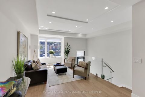 Photo 7 at 194 Sheldrake Boulevard, Mount Pleasant East, Toronto