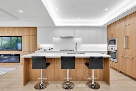 Photo 12 at 194 Sheldrake Boulevard, Mount Pleasant East, Toronto