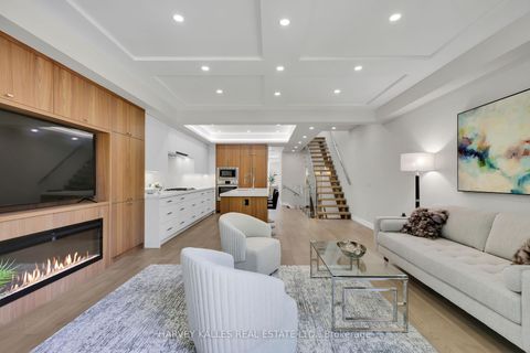 Photo 19 at 194 Sheldrake Boulevard, Mount Pleasant East, Toronto