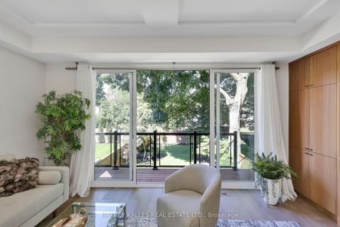 Photo 20 at 194 Sheldrake Boulevard, Mount Pleasant East, Toronto