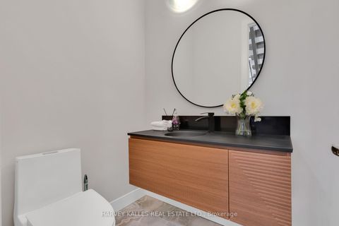 Photo 23 at 194 Sheldrake Boulevard, Mount Pleasant East, Toronto