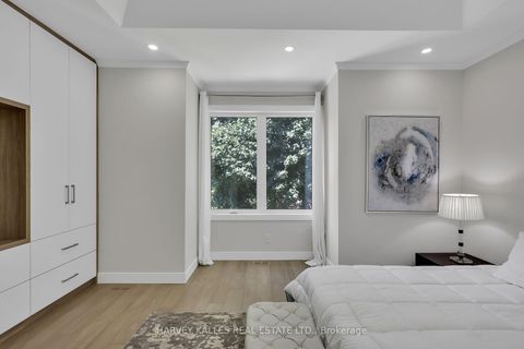 Photo 27 at 194 Sheldrake Boulevard, Mount Pleasant East, Toronto