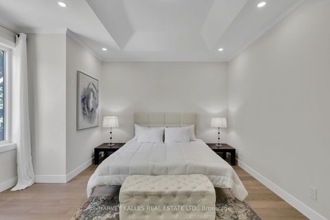 Photo 28 at 194 Sheldrake Boulevard, Mount Pleasant East, Toronto