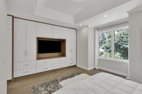 Photo 29 at 194 Sheldrake Boulevard, Mount Pleasant East, Toronto