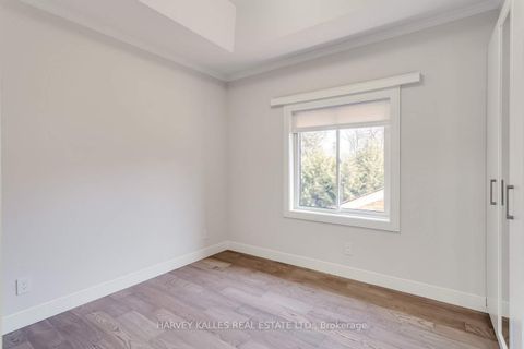 Photo 33 at 194 Sheldrake Boulevard, Mount Pleasant East, Toronto