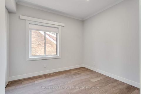 Photo 36 at 194 Sheldrake Boulevard, Mount Pleasant East, Toronto
