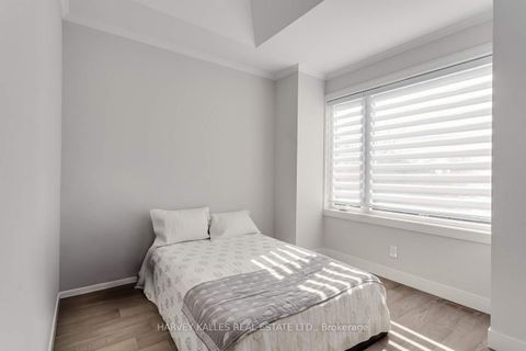 Photo 37 at 194 Sheldrake Boulevard, Mount Pleasant East, Toronto