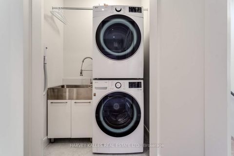 Photo 39 at 194 Sheldrake Boulevard, Mount Pleasant East, Toronto