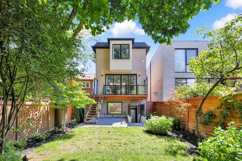 Photo 46 at 194 Sheldrake Boulevard, Mount Pleasant East, Toronto
