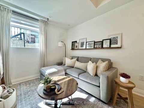 Photo 9 at C801 - 5299 HWY 7 Highway, Vaughan Grove, Vaughan Photo 9 at C801 - 5299 HWY 7 Highway, Vaughan Grove, Vaughan