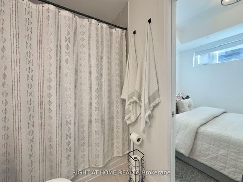Photo 14 at C801 - 5299 HWY 7 Highway, Vaughan Grove, Vaughan