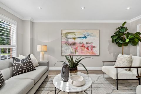 Photo 4 at 39 Newport Square, Uplands, Vaughan