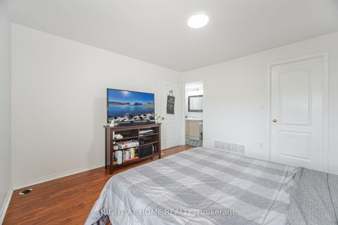 Photo 28 at B18 - 108 Finch Ave W Avenue, Newtonbrook West, Toronto
