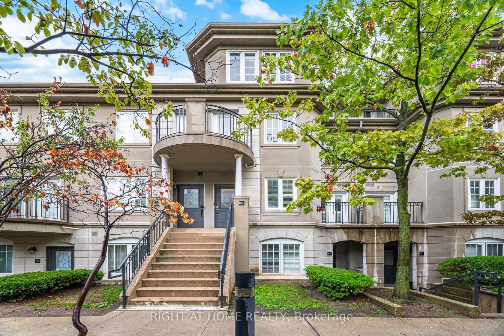 B18 - 108 Finch Ave W Avenue, Newtonbrook West, Toronto 