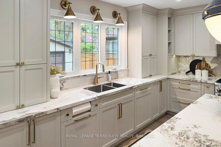 Photo 15 at 971 Royal York Road, Kingsway South, Toronto