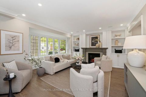 Photo 7 at 971 Royal York Road, Kingsway South, Toronto