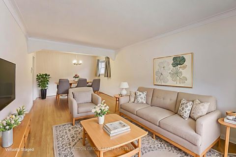 Photo 3 at 31 Doris Drive, Parkview, Toronto