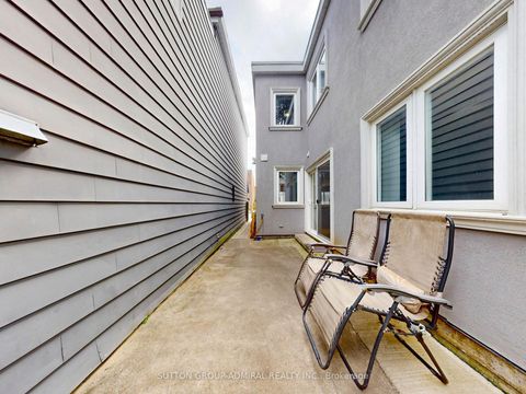 Photo 33 at 12 Abbs Street, Roncesvalles, Toronto