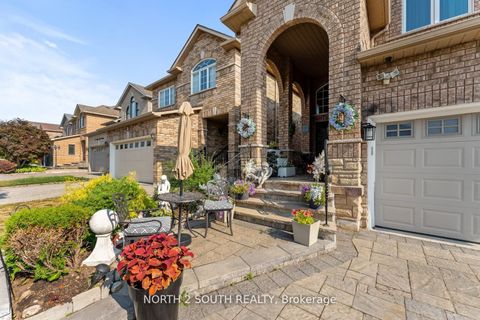 Photo 2 at 121 Royal Pine Avenue, Sonoma Heights, Vaughan
