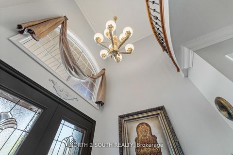 Photo 6 at 121 Royal Pine Avenue, Sonoma Heights, Vaughan