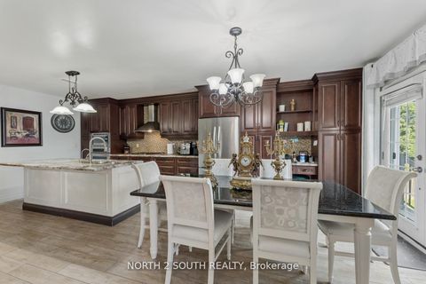 Photo 11 at 121 Royal Pine Avenue, Sonoma Heights, Vaughan