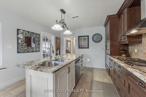 Photo 13 at 121 Royal Pine Avenue, Sonoma Heights, Vaughan