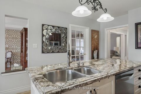 Photo 16 at 121 Royal Pine Avenue, Sonoma Heights, Vaughan