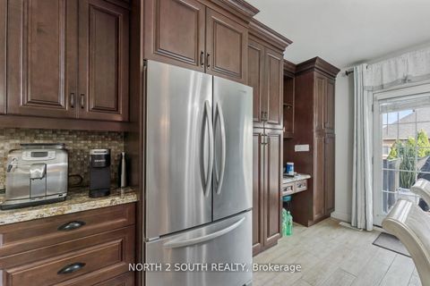 Photo 21 at 121 Royal Pine Avenue, Sonoma Heights, Vaughan