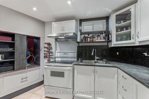 Photo 36 at 121 Royal Pine Avenue, Sonoma Heights, Vaughan