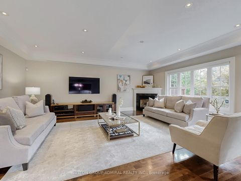 Photo 6 at 124 Rivermill Crescent, Patterson, Vaughan