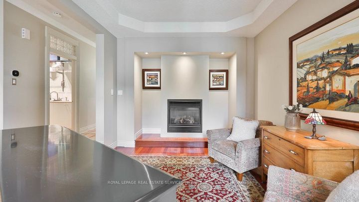 Photo 6 at 5570 Mcfarren Boulevard, Central Erin Mills, Mississauga