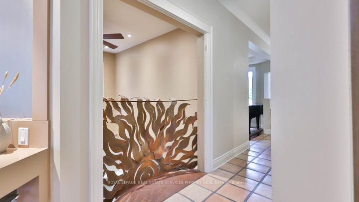 Photo 7 at 5570 Mcfarren Boulevard, Central Erin Mills, Mississauga
