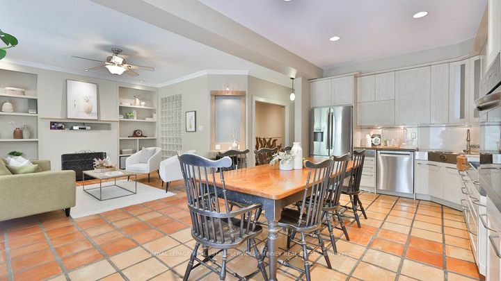 Photo 10 at 5570 Mcfarren Boulevard, Central Erin Mills, Mississauga