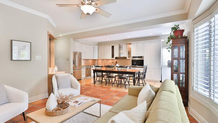 Photo 16 at 5570 Mcfarren Boulevard, Central Erin Mills, Mississauga