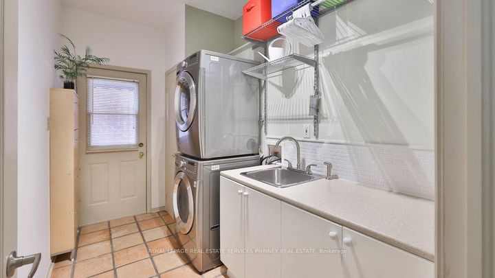 Photo 17 at 5570 Mcfarren Boulevard, Central Erin Mills, Mississauga