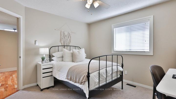 Photo 28 at 5570 Mcfarren Boulevard, Central Erin Mills, Mississauga