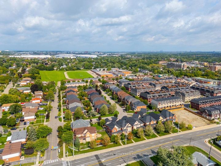 Photo 47 at 5570 Mcfarren Boulevard, Central Erin Mills, Mississauga