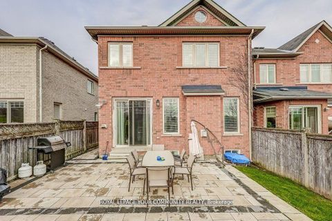 Photo 28 at 16 Windrow Street, Jefferson, Richmond Hill