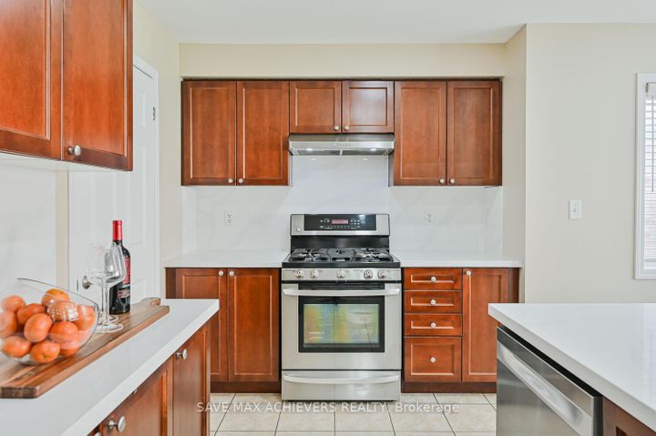 Photo 23 at 37 BLOOM Drive, Bram East, Brampton