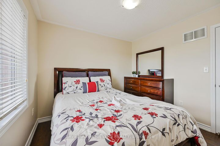 Photo 36 at 37 BLOOM Drive, Bram East, Brampton