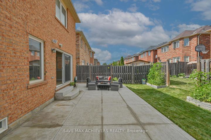 Photo 43 at 37 BLOOM Drive, Bram East, Brampton