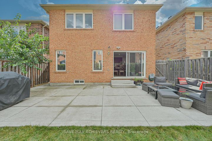Photo 44 at 37 BLOOM Drive, Bram East, Brampton