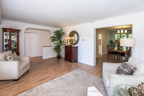 Photo 2 at 14 Amberjack Boulevard, Woburn, Toronto