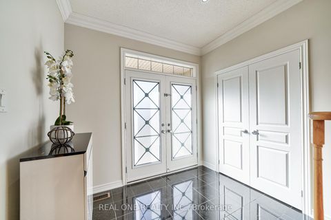 Photo 1 at 29 Seiffer Crescent, Jefferson, Richmond Hill