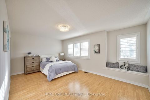 Photo 20 at 29 Seiffer Crescent, Jefferson, Richmond Hill
