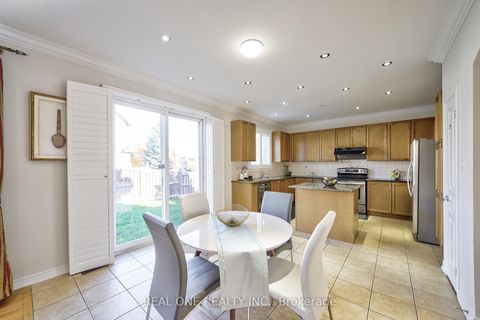 Photo 23 at 29 Seiffer Crescent, Jefferson, Richmond Hill