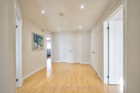 Photo 27 at 29 Seiffer Crescent, Jefferson, Richmond Hill Photo 27 at 29 Seiffer Crescent, Jefferson, Richmond Hill