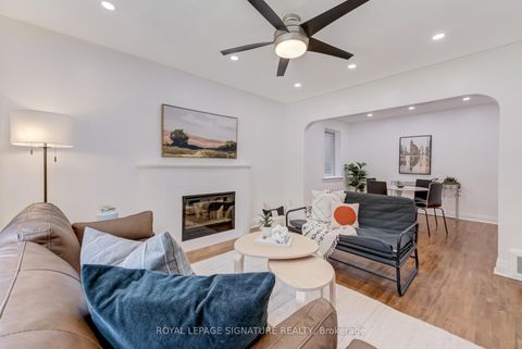 Photo 2 at 33 Ash Crescent, Long Branch, Toronto